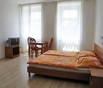 Bed and Breakfast Cyrus 2*