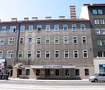 Cyrus Bed and Breakfast 2*