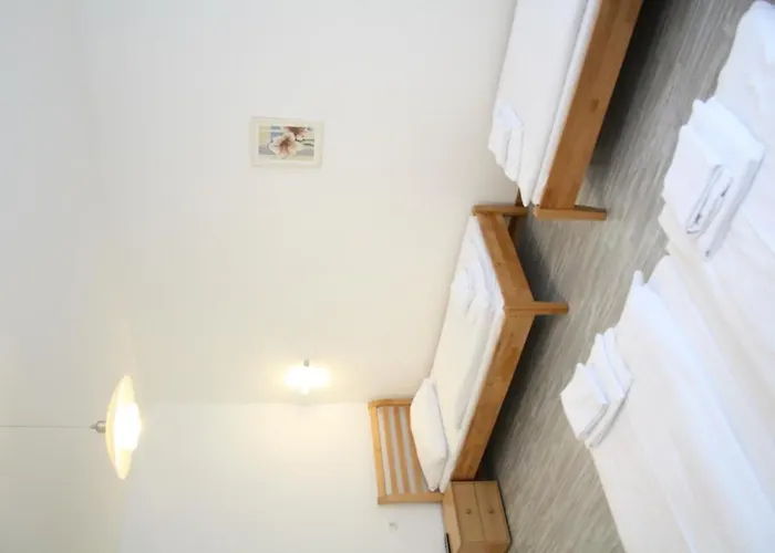 Cyrus Bed and Breakfast